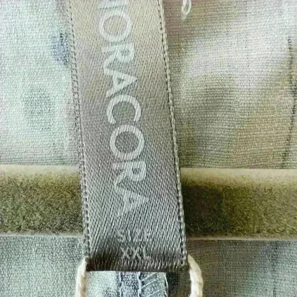 NORACORA WOMENS V-NECK DRESS - Picture 3 of 9